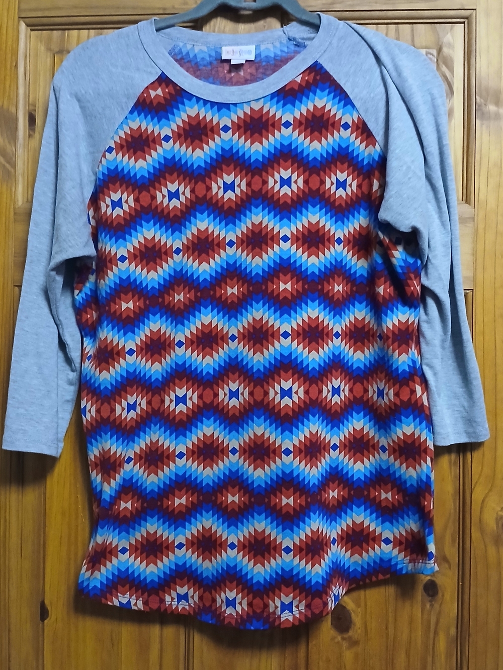 LuLaRoe Geometric Aztec Print Raglan Top in Red, Blue, Gray